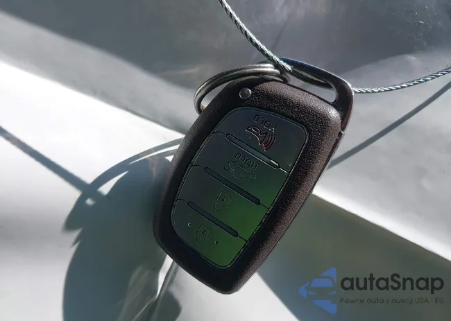 KMHD84LF6HU409993: 42989502