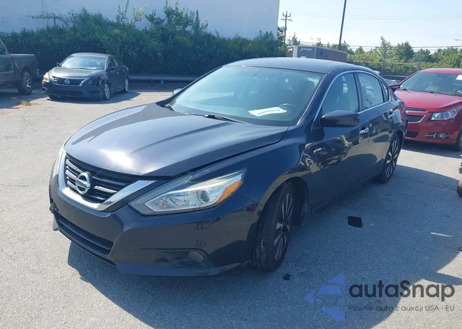 1N4AL3AP5JC181935: 42989698