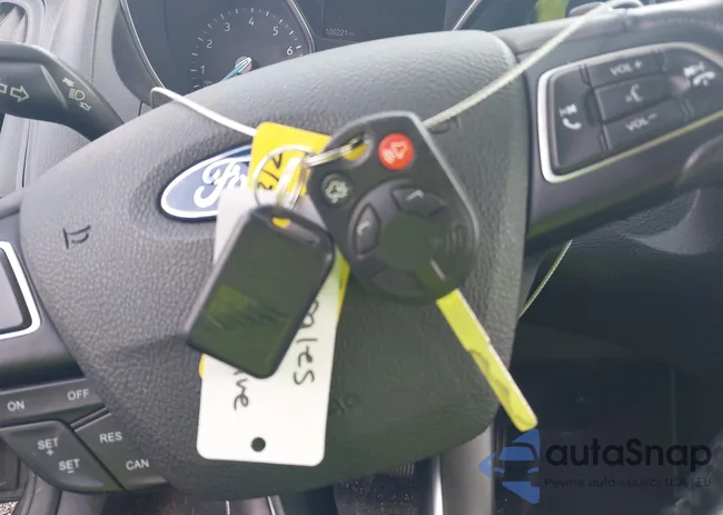 1FADP3F23FL344748: 42989877