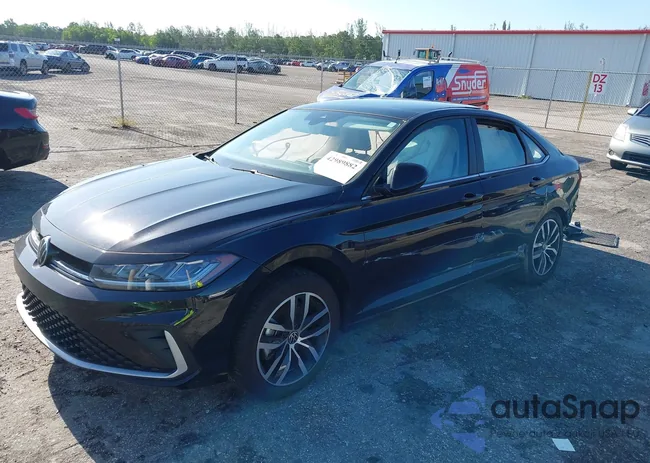 3VW7X7BUXSM045270: 42989882