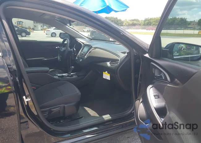 1G1ZD5STXJF106060: 42989904