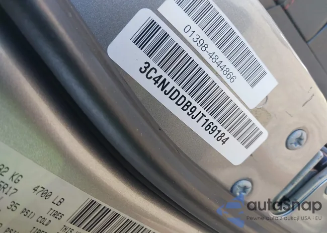 3C4NJDDB9JT169184: 42989268