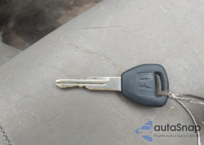 1HGCG1659YA095702: 42989293