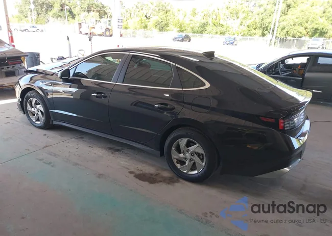 KMHL24JA7SA481136: 42990478