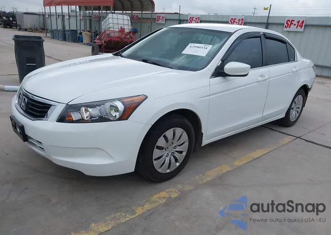 1HGCP263X9A008637: 42990534