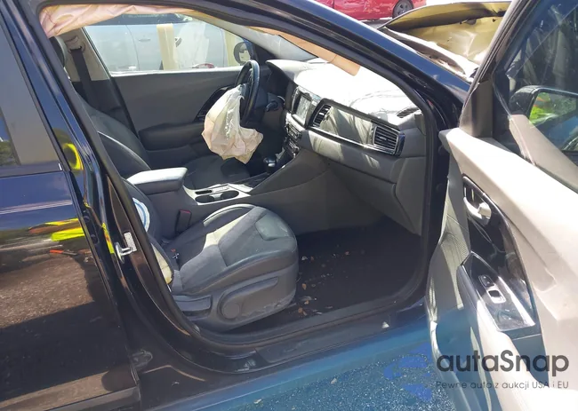 KNDCC3LC5H5056557: 42990717