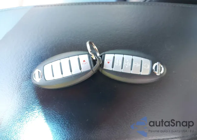 1N4AL3AP1DN472053: 42990090