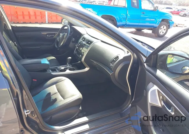 1N4AL3AP1DN472053: 42990090