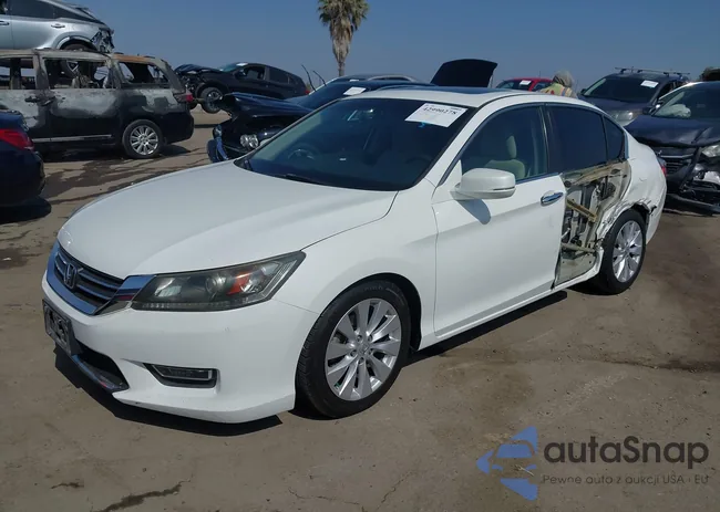 1HGCR2F77DA027748: 42990278