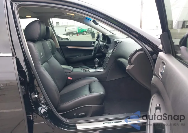 JN1CV6AP4CM627023: 42991405