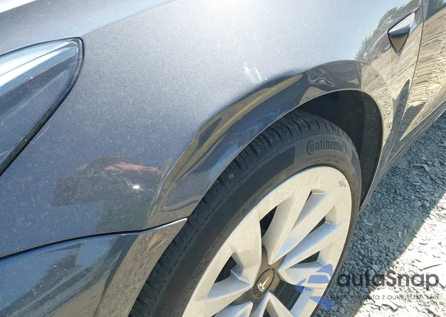 5YJ3E1EB0MF960862: 42991591