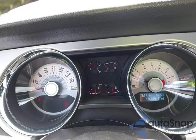 1ZVBP8AM7C5264261: 42992351