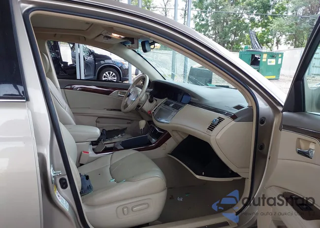 4T1BK36B68U289575: 42992383