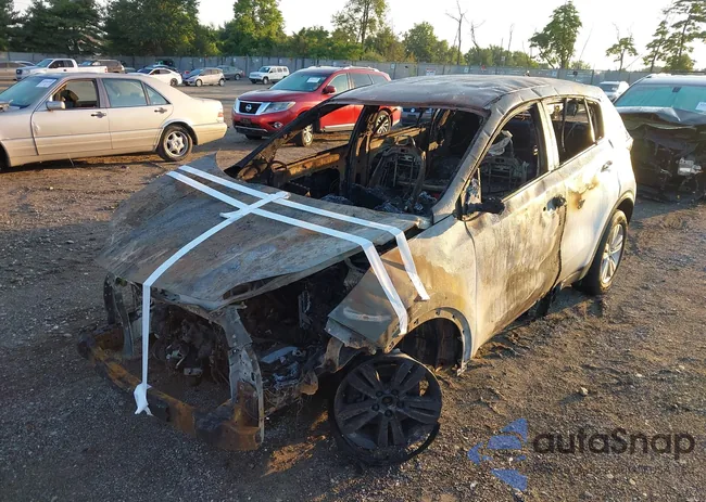 KNDPMCAC6K7596352: 42992582