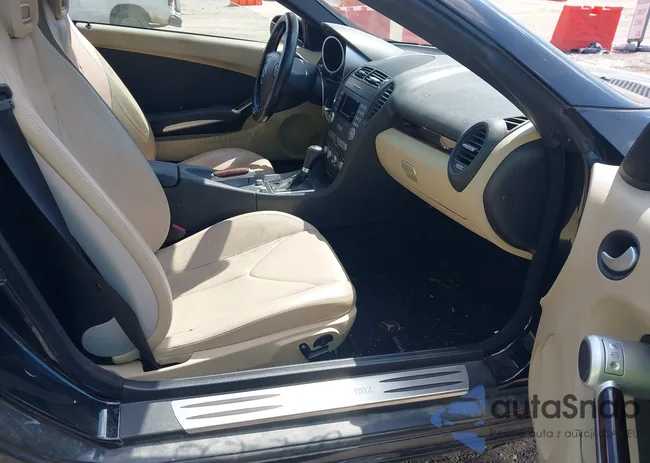 WDBWK54FX7F162448: 42992604