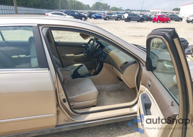 1HGCM56363A123074: 42992618