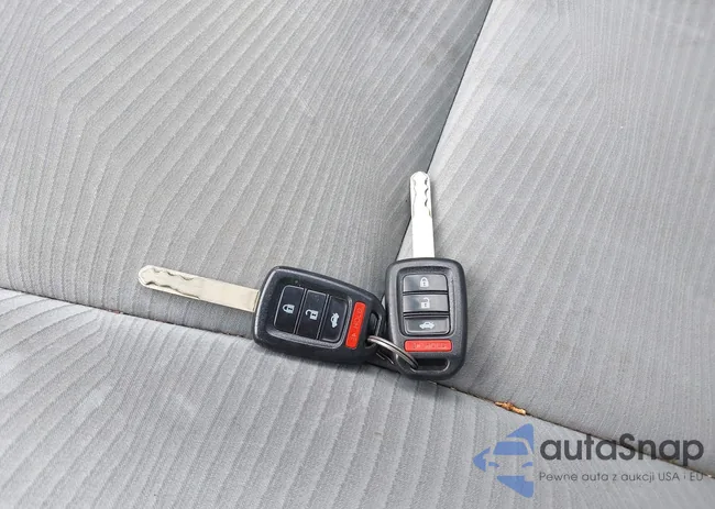 1HGCR2F33GA136001: 42992723