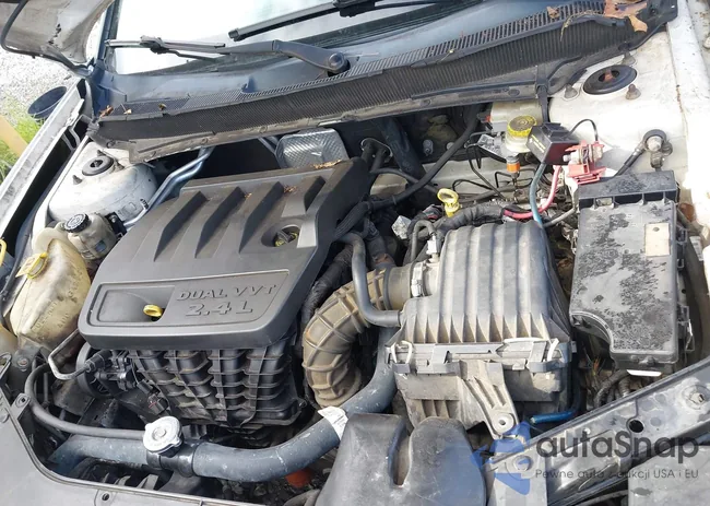 1B3LC46K68N190293: 42992759