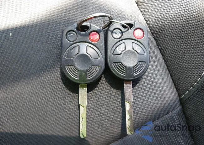 1FADP3F23JL295799: 42992807