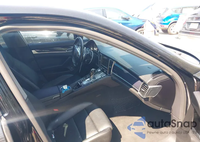 WP0AA2A76GL006032: 42992818