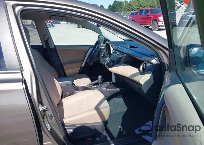 2T3BFREV8DW095795: 42992860