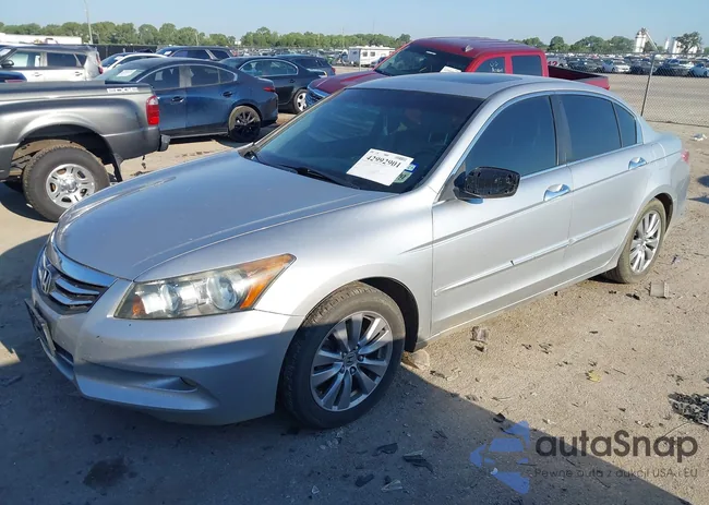 1HGCP3F88CA016700: 42992901