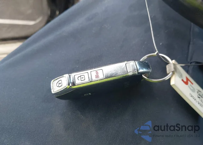 5XYK33DF5RG161029: 42992907