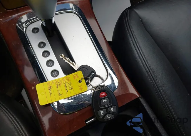 1G8ZV57738F141429: 42992091