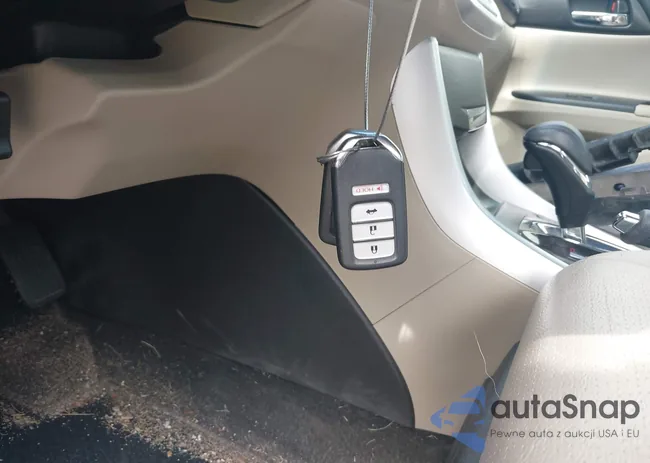 1HGCR2F84DA045794: 42992176