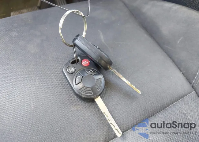 1FADP3F2XGL394757: 42992205