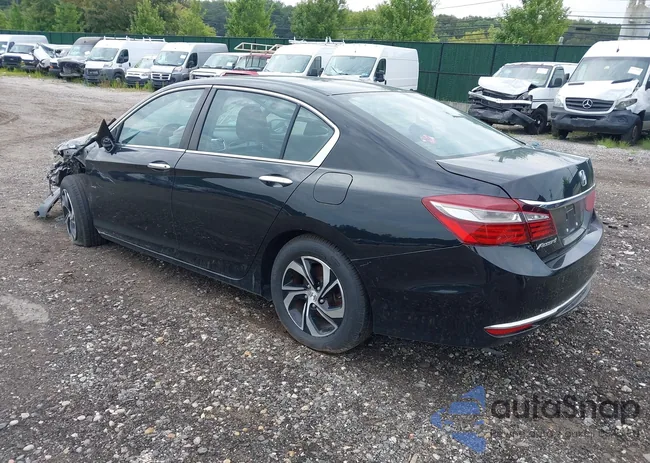 1HGCR2F37HA227192: 42992231