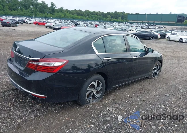 1HGCR2F37HA227192: 42992231