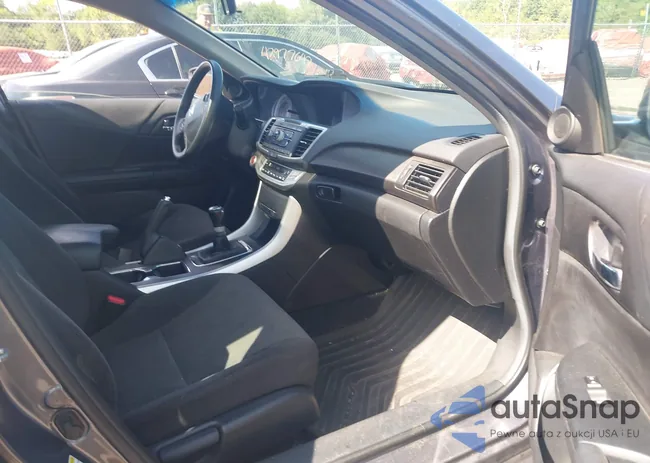 1HGCR2E78DA234473: 42993411