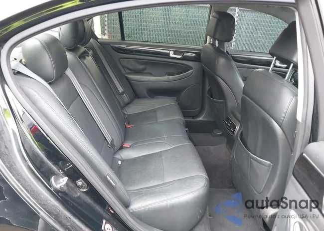 KMHGC4DD9CU179898: 42993423