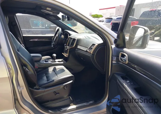 1C4RJFCT8FC645564: 42993669