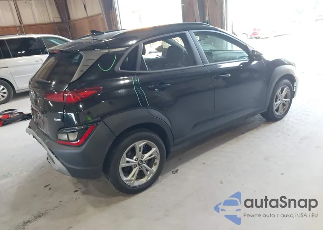 KM8K6CAB9PU933175: 42993679