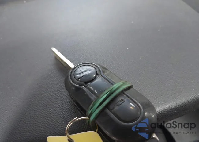 3C6TRVCG3EE119711: 42993695