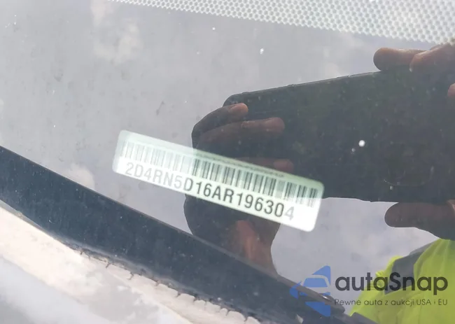 2D4RN5D16AR196304: 42993905