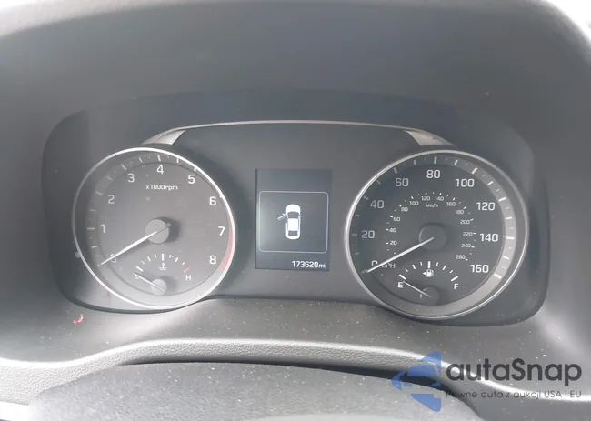 5NPD84LFXJH215472: 42993182