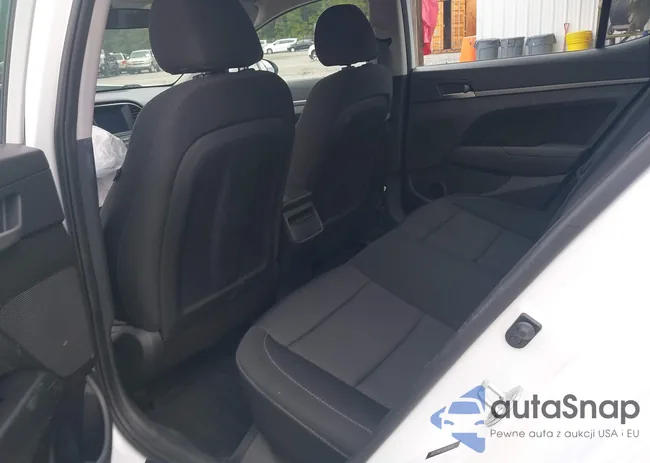 5NPD84LFXJH215472: 42993182