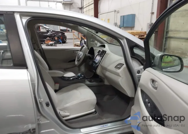 JN1AZ0CP9CT026010: 42994082