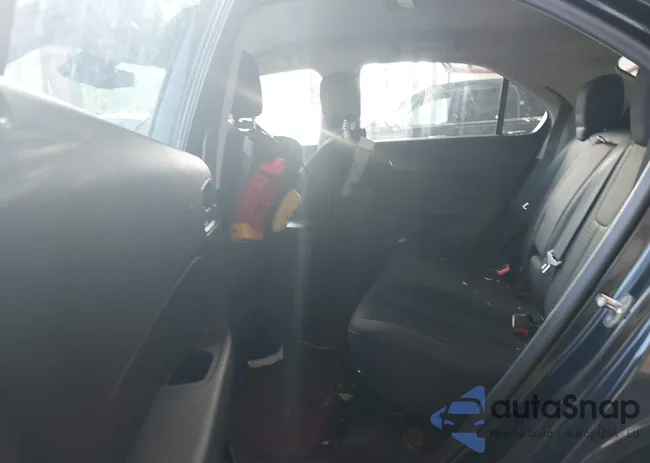 2GNFLEEK5F6285648: 42994084