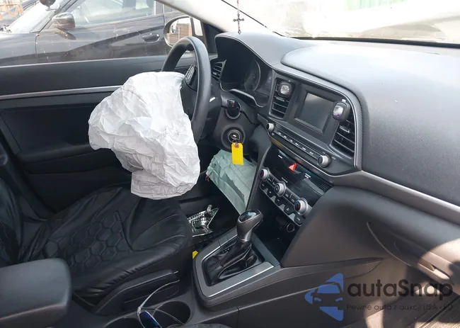 KMHD74LF1LU944385: 42995406