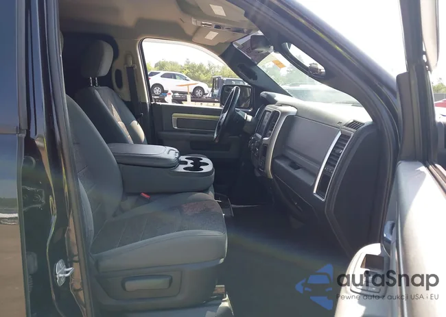 1C6RR7LT9JS294930: 42995526