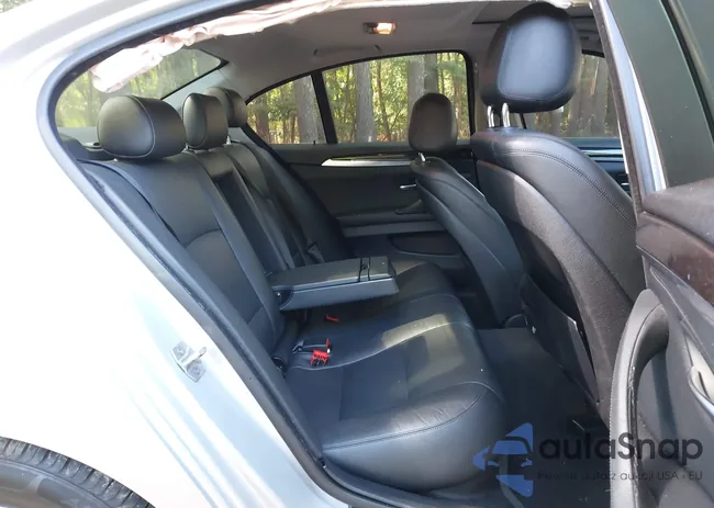 WBA5A7C53FD626613: 42995532