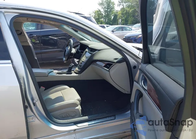 1G6AX5SX8E0197033: 42995548