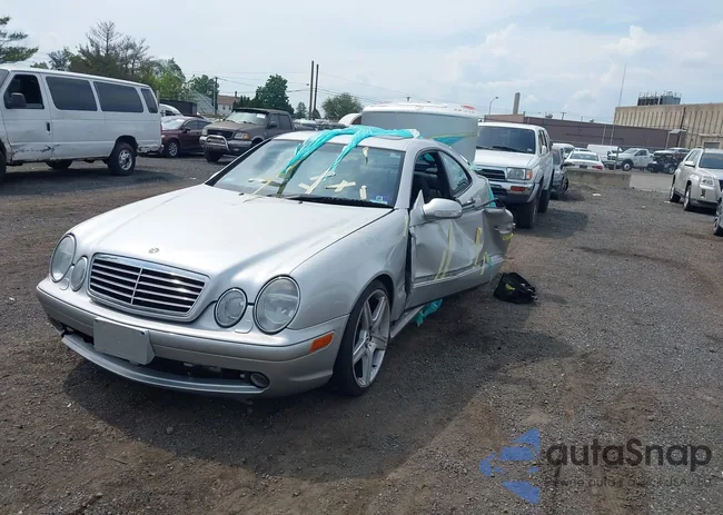 WDBLJ74G81F178343: 42995566