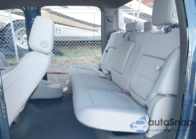 1GCPWDED9NZ227111: 42995688