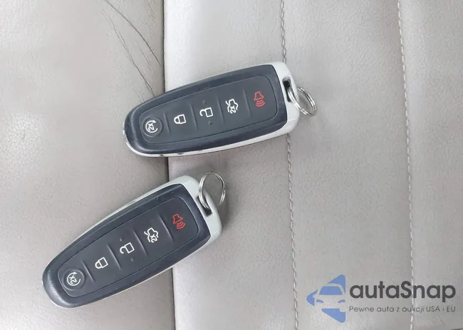 1FMCU9H94DUC40932: 42995787