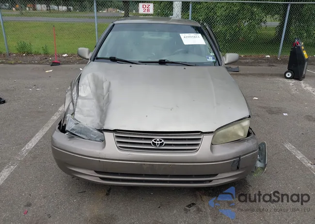 4T1BG22K0XU593209: 42995811